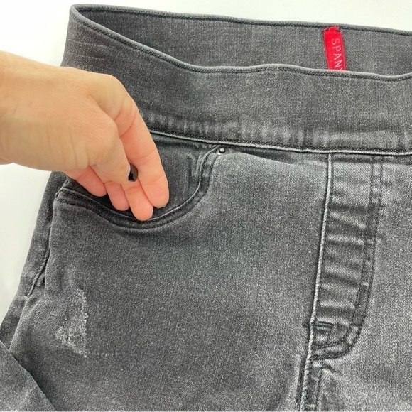 SPANX Distressed Ankle Raw Hem Skinny Jeans/Jeggings Black Size S - Picture 12 of 13